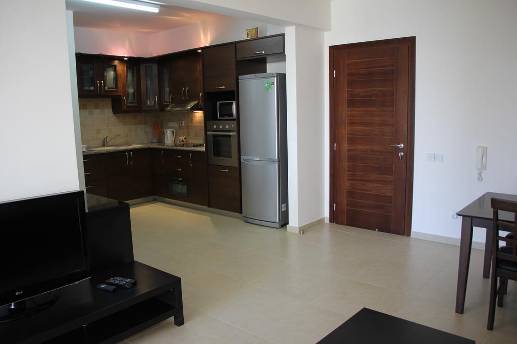 Apartamento Danaos Pool View Paphos Exterior foto