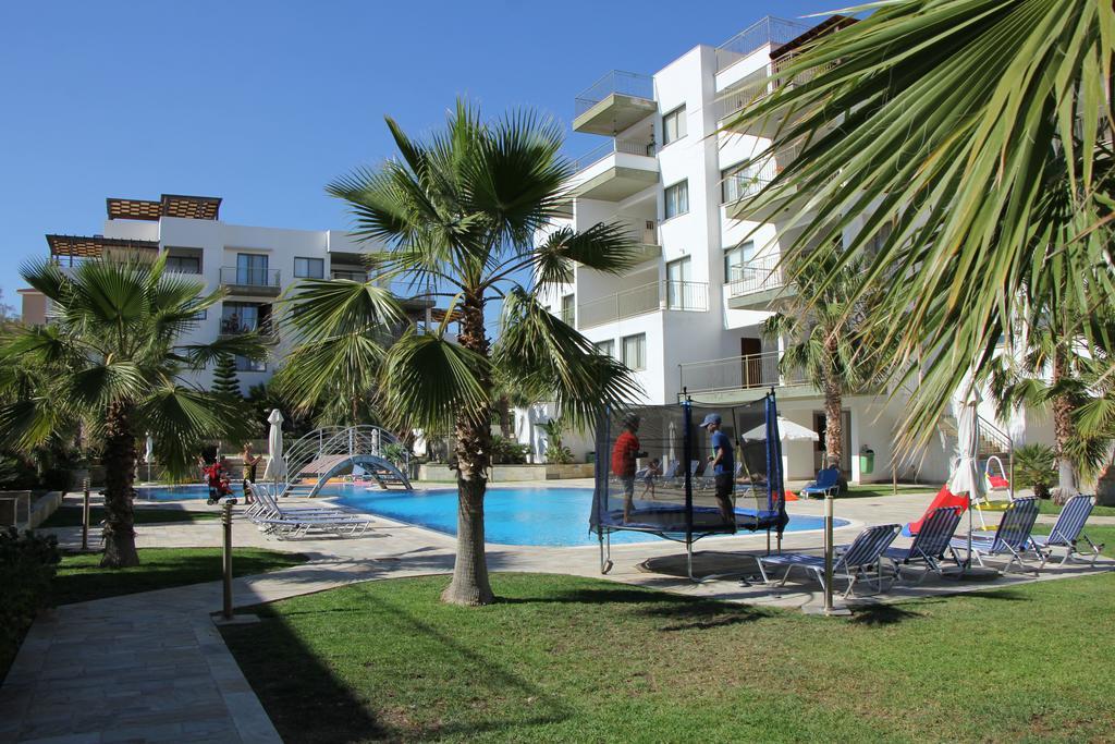 Apartamento Danaos Pool View Paphos Exterior foto